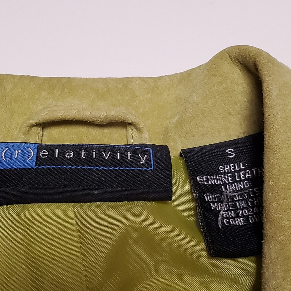 Relativity Blazer Size Small - image 2